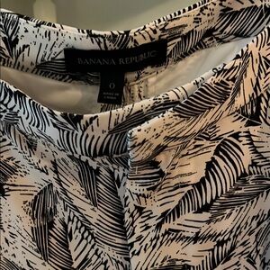 Banana Republic Black and White Patterned Pants